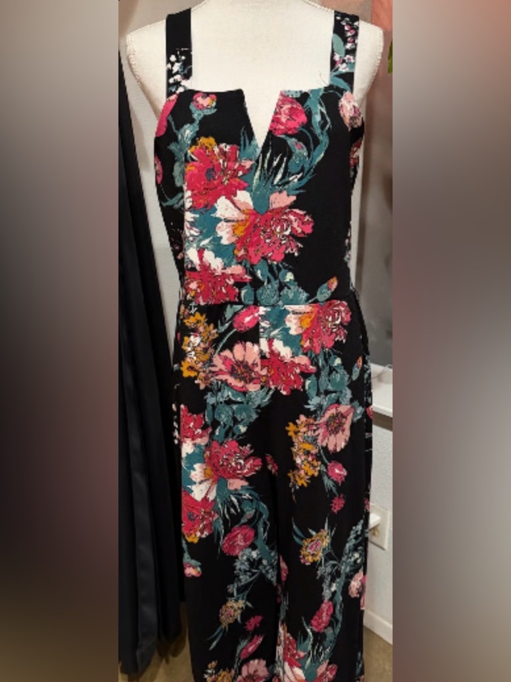 Xhilaration Women's Black Floral Sleeveless Wide-Leg Jumpsuit Tie Accents